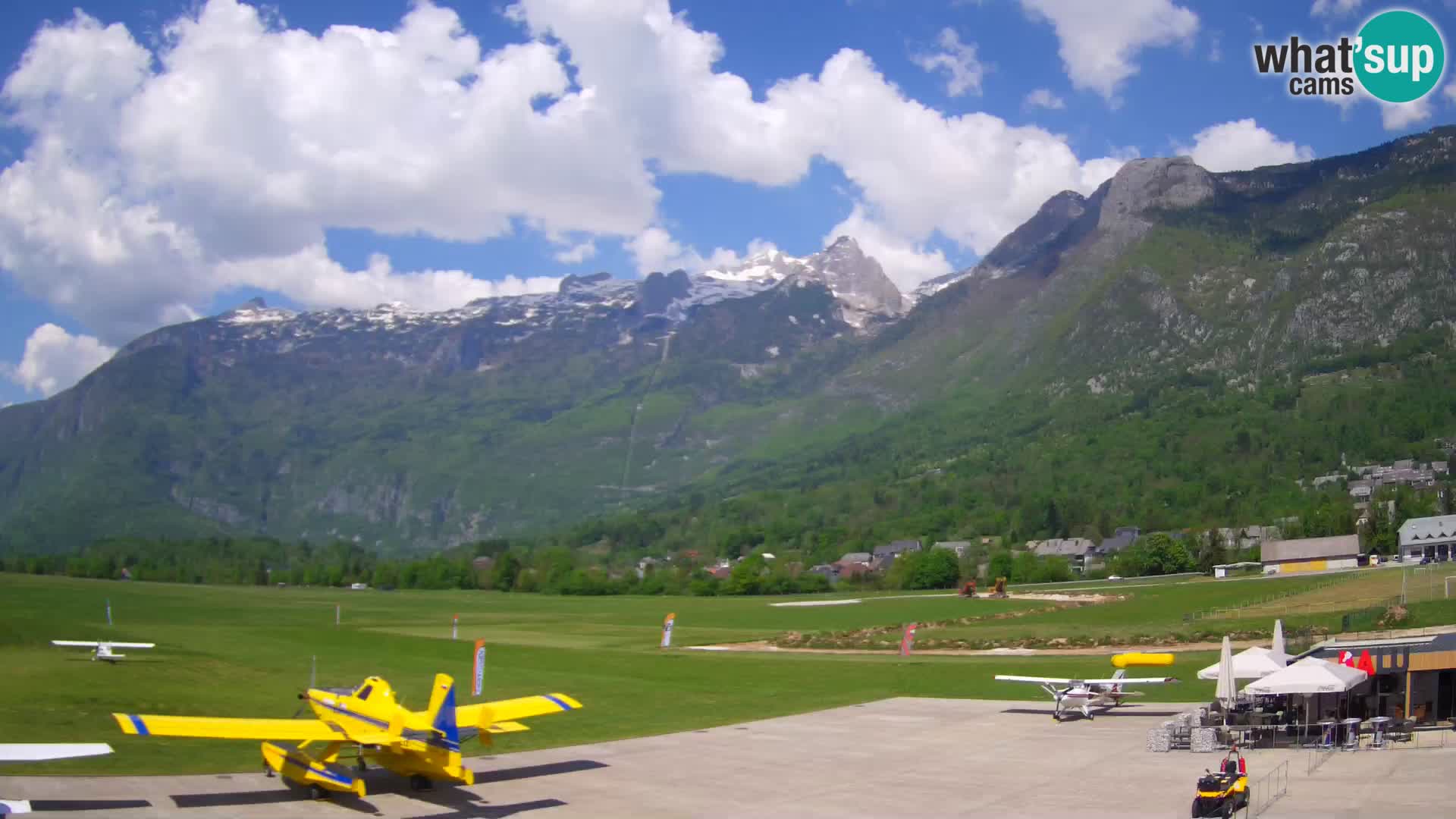 Webcam en direct Aéroport de Bovec – Vue sur Kanin