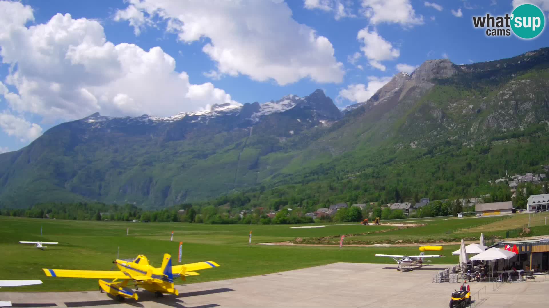 Webcam en direct Aéroport de Bovec – Vue sur Kanin
