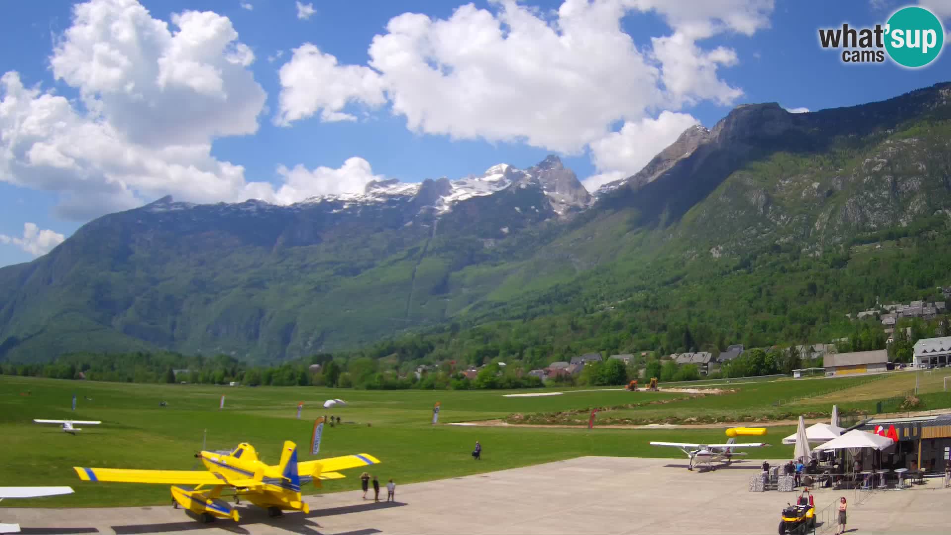Webcam en direct Aéroport de Bovec – Vue sur Kanin