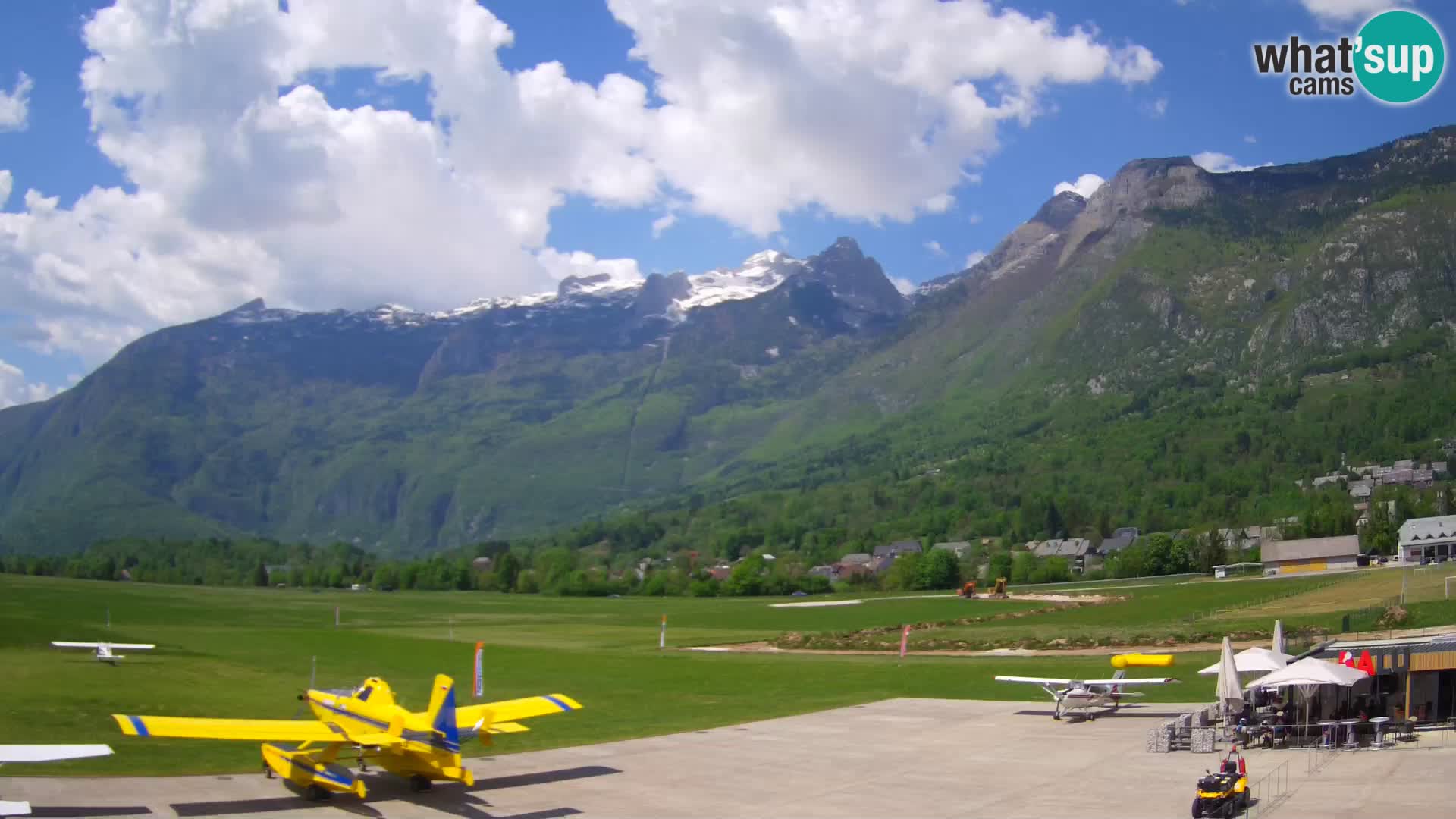 Webcam en direct Aéroport de Bovec – Vue sur Kanin