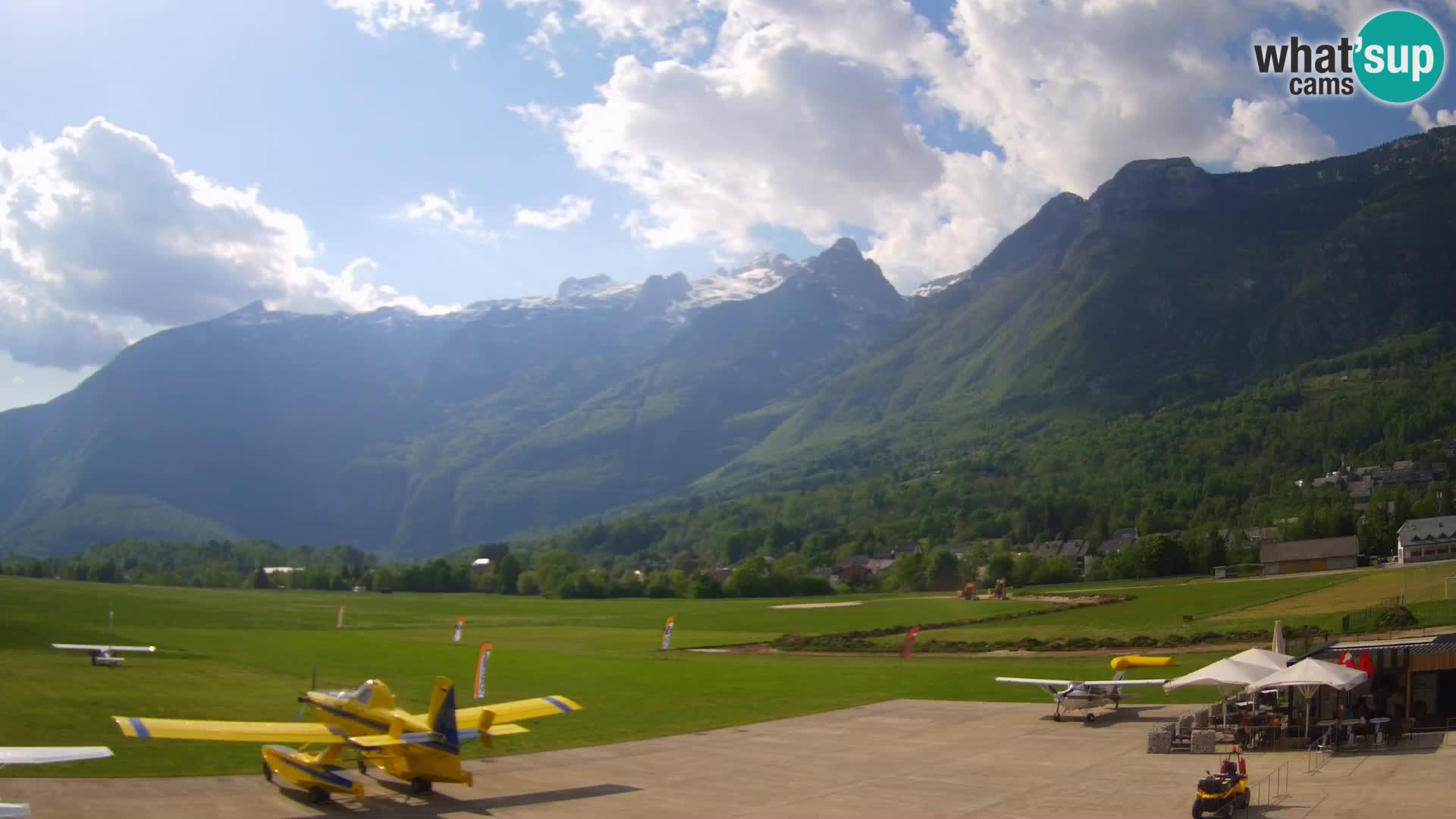 Webcam en direct Aéroport de Bovec – Vue sur Kanin