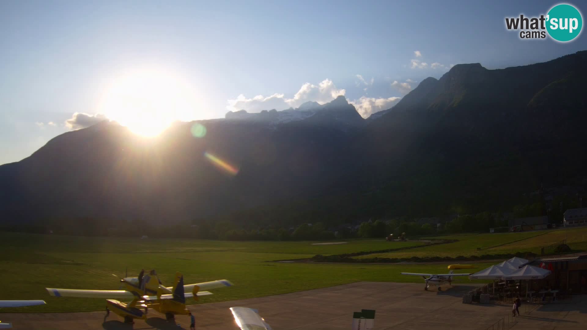 Webcam en direct Aéroport de Bovec – Vue sur Kanin