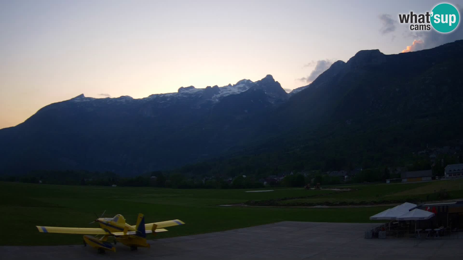 Cámara web en vivo Aeropuerto de Bovec – Vista a Kanin