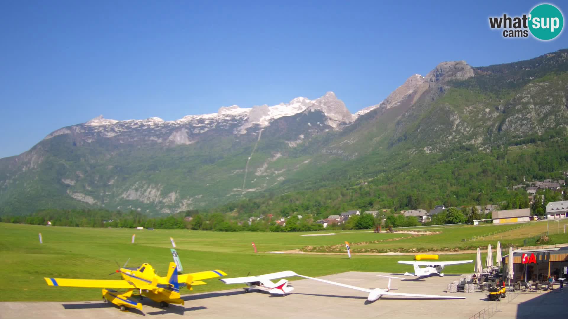 Cámara web en vivo Aeropuerto de Bovec – Vista a Kanin