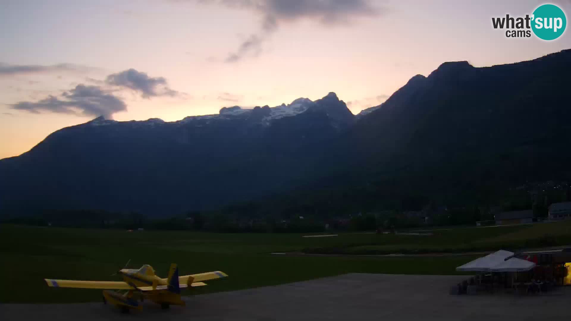 Webcam en direct Aéroport de Bovec – Vue sur Kanin