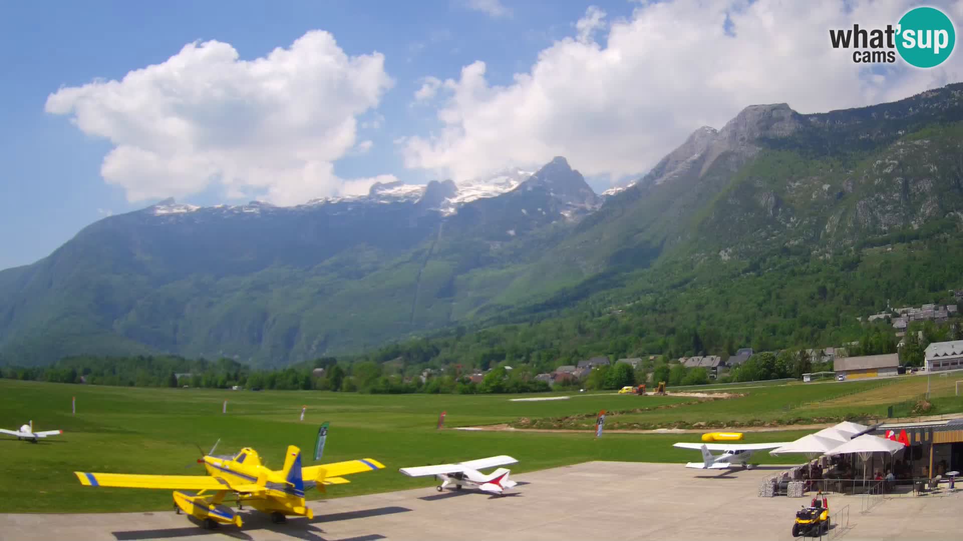Webcam en direct Aéroport de Bovec – Vue sur Kanin