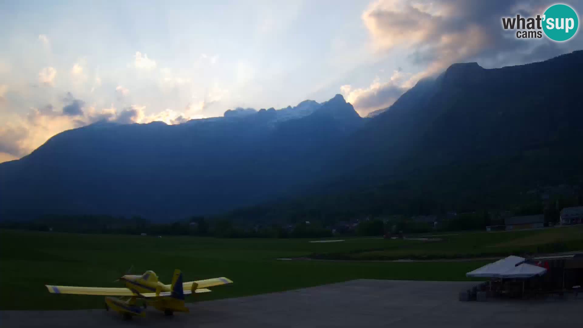 Cámara web en vivo Aeropuerto de Bovec – Vista a Kanin