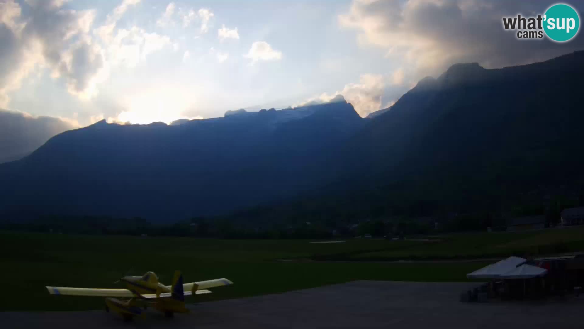 Live webcam Bovec airport – View to Kanin