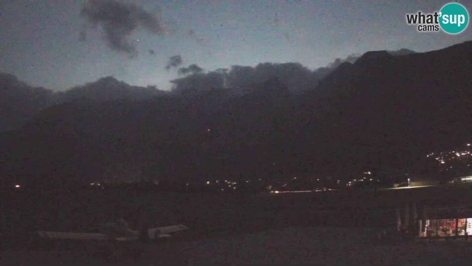 Web kamera uživo Zračna luka Bovec – Pogled na Kanin