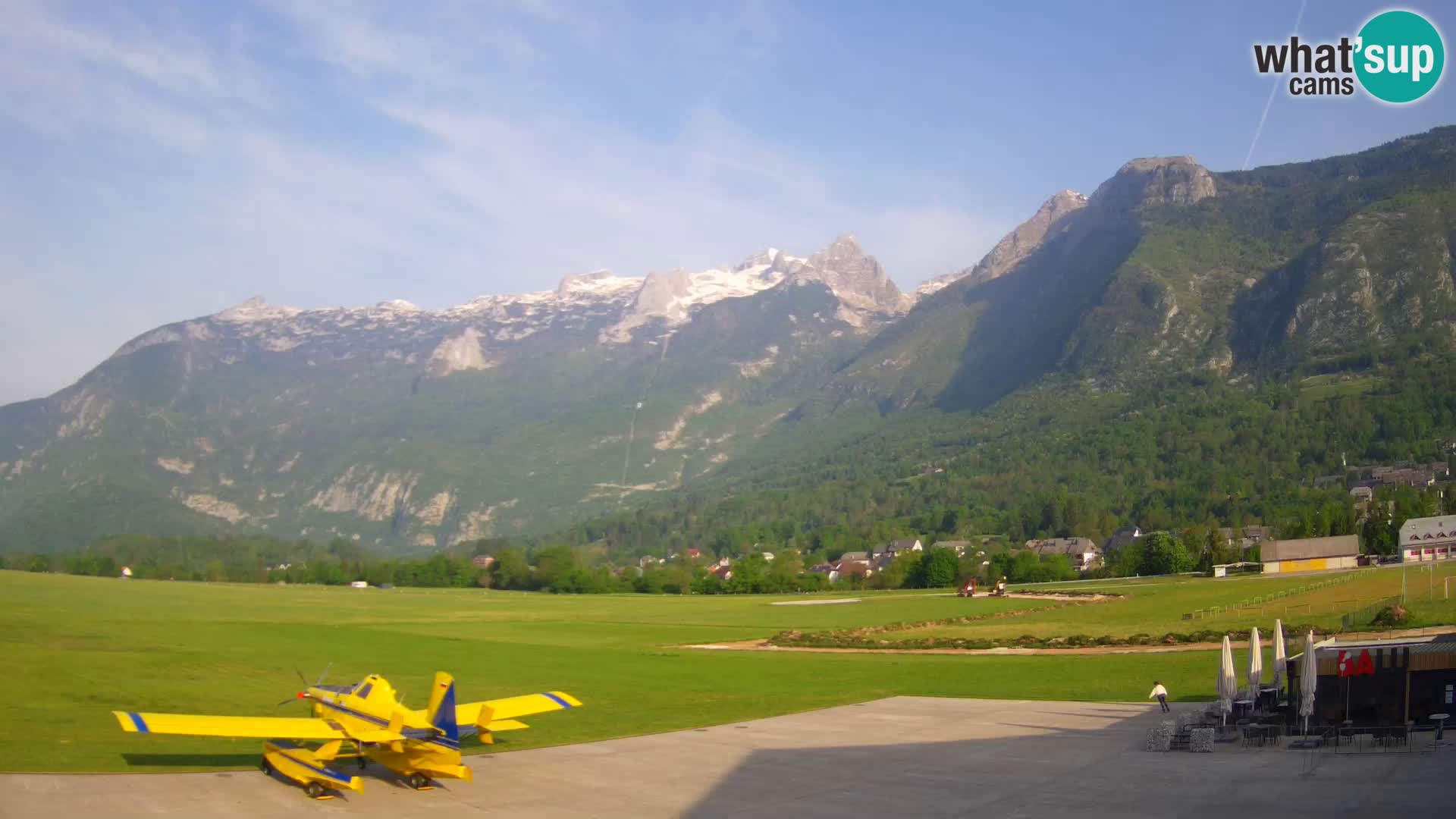 Live webcam Bovec airport – View to Kanin