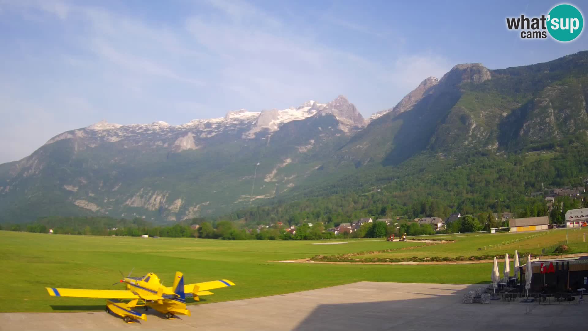 Live webcam Bovec airport – View to Kanin