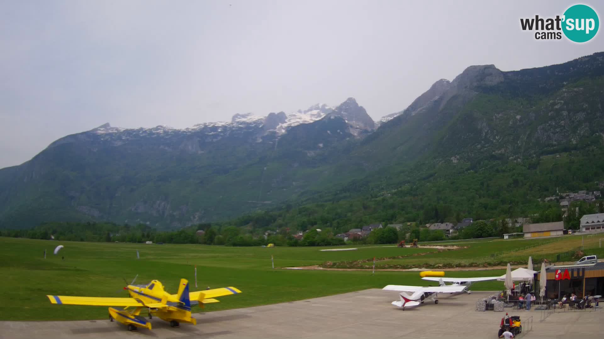 Webcam en direct Aéroport de Bovec – Vue sur Kanin