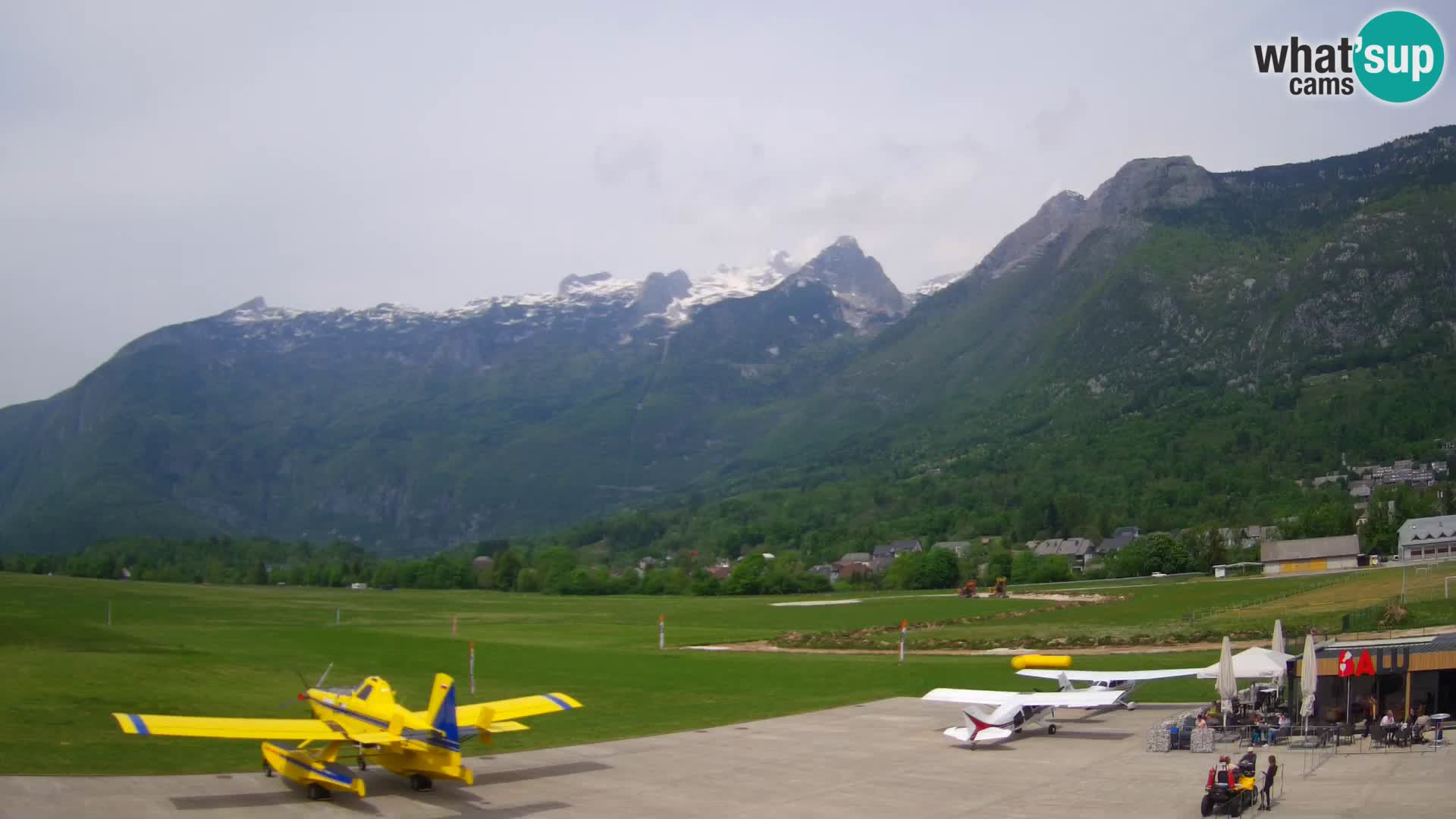 Live webcam Bovec airport – View to Kanin