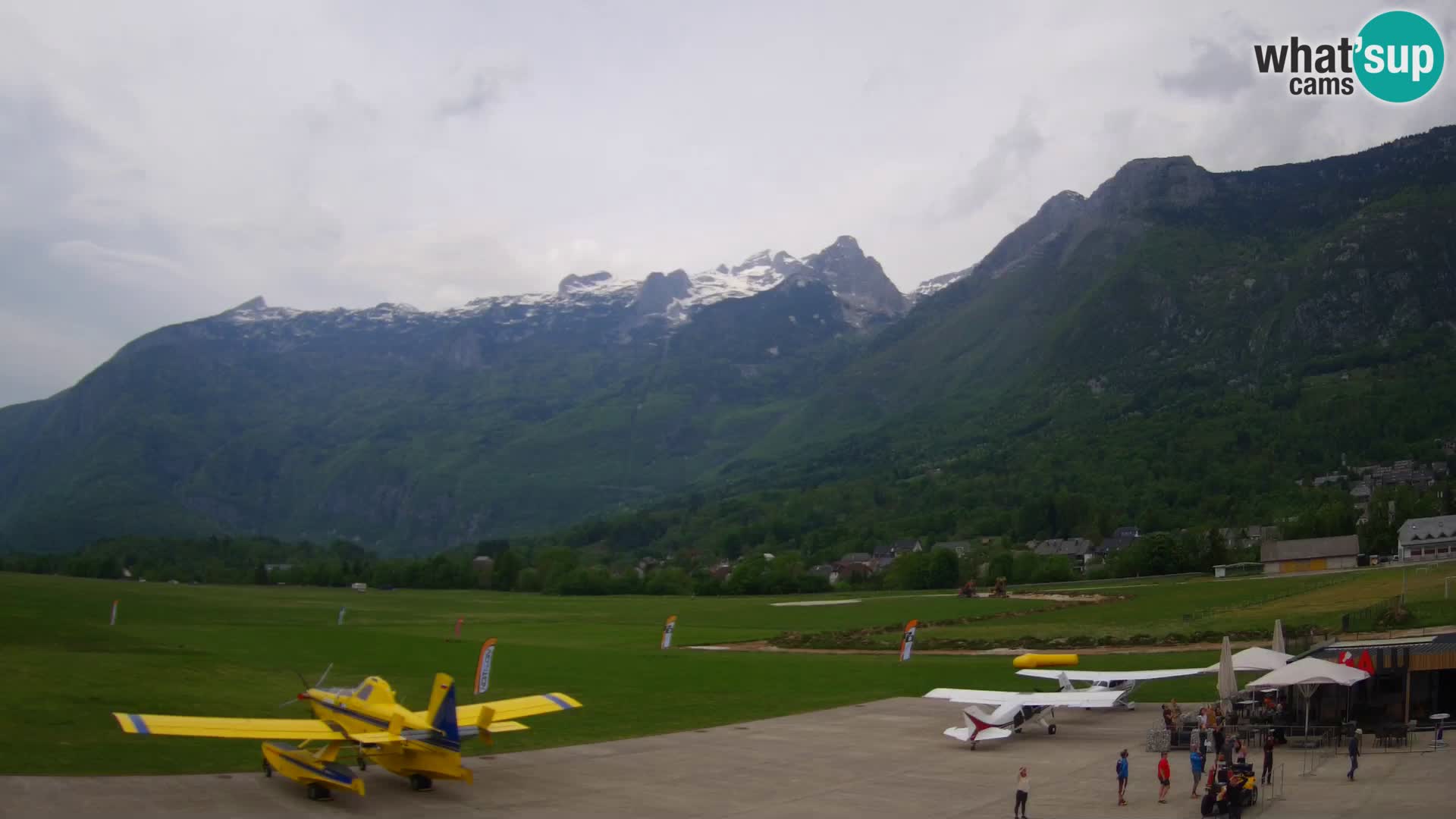 Live webcam Bovec airport – View to Kanin