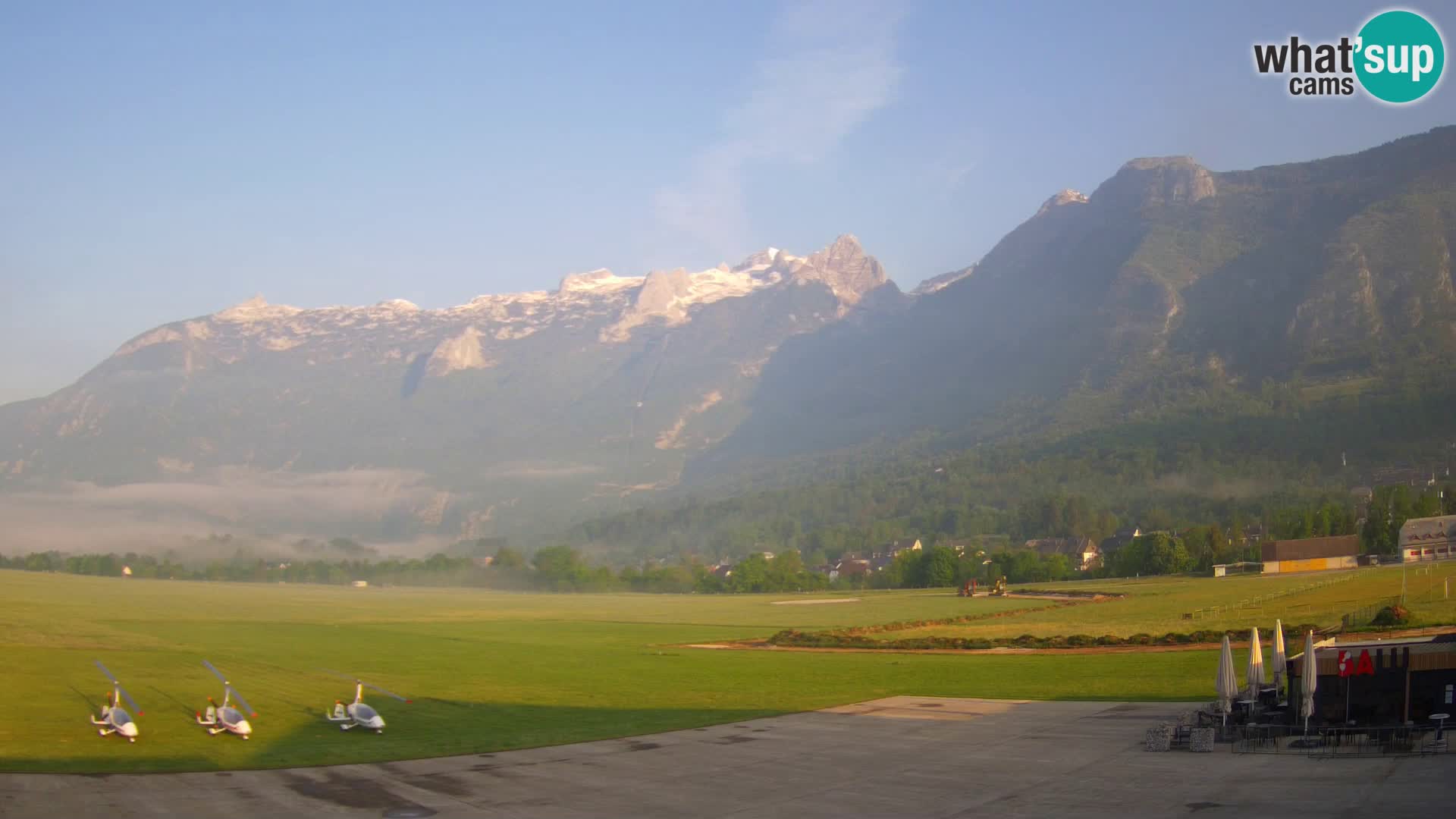Webcam en direct Aéroport de Bovec – Vue sur Kanin