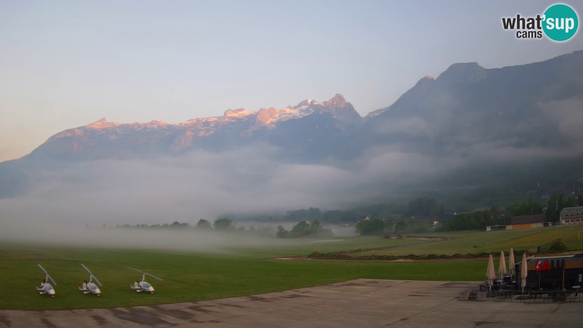 Cámara web en vivo Aeropuerto de Bovec – Vista a Kanin