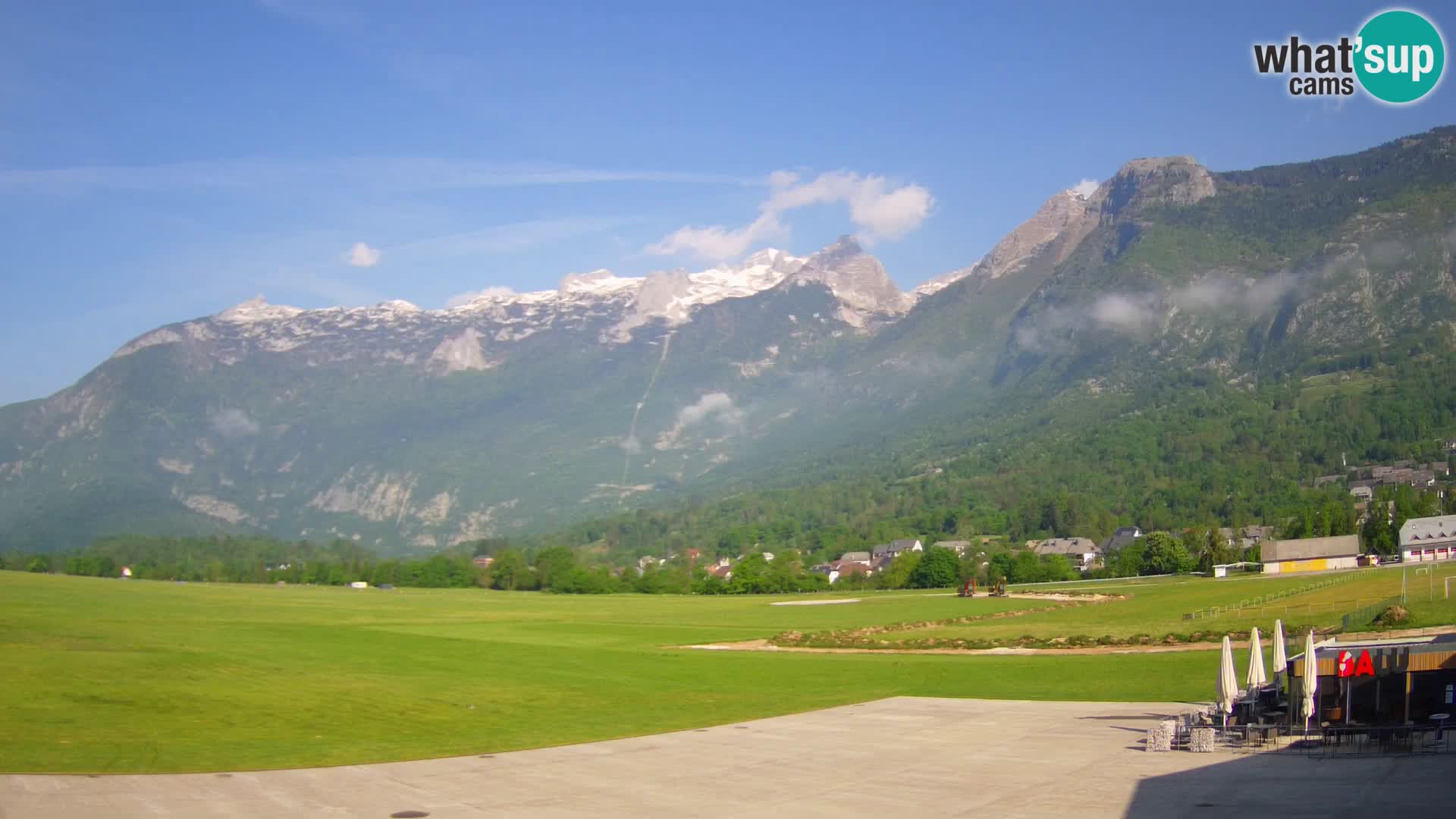 Cámara web en vivo Aeropuerto de Bovec – Vista a Kanin