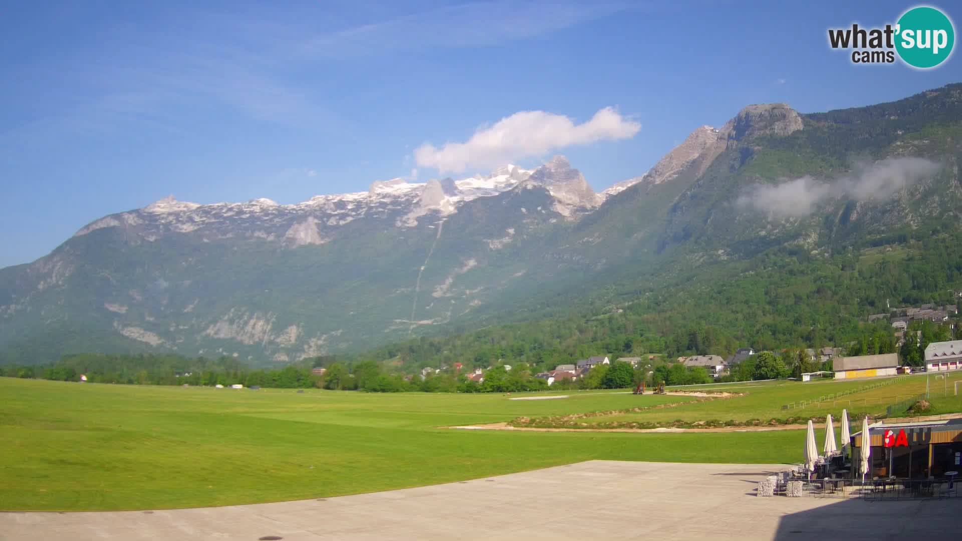Cámara web en vivo Aeropuerto de Bovec – Vista a Kanin