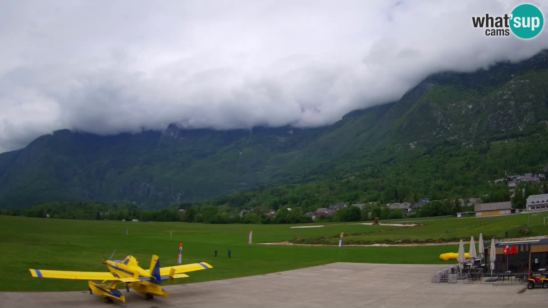 Live webcam Bovec airport – View to Kanin