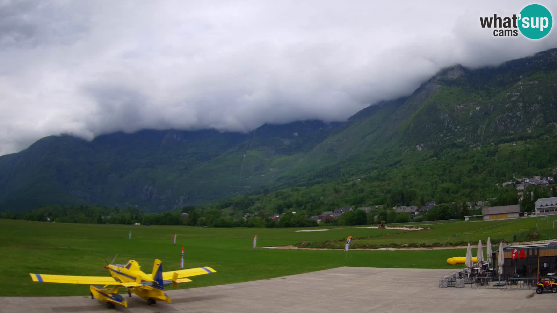 Live webcam Bovec airport – View to Kanin