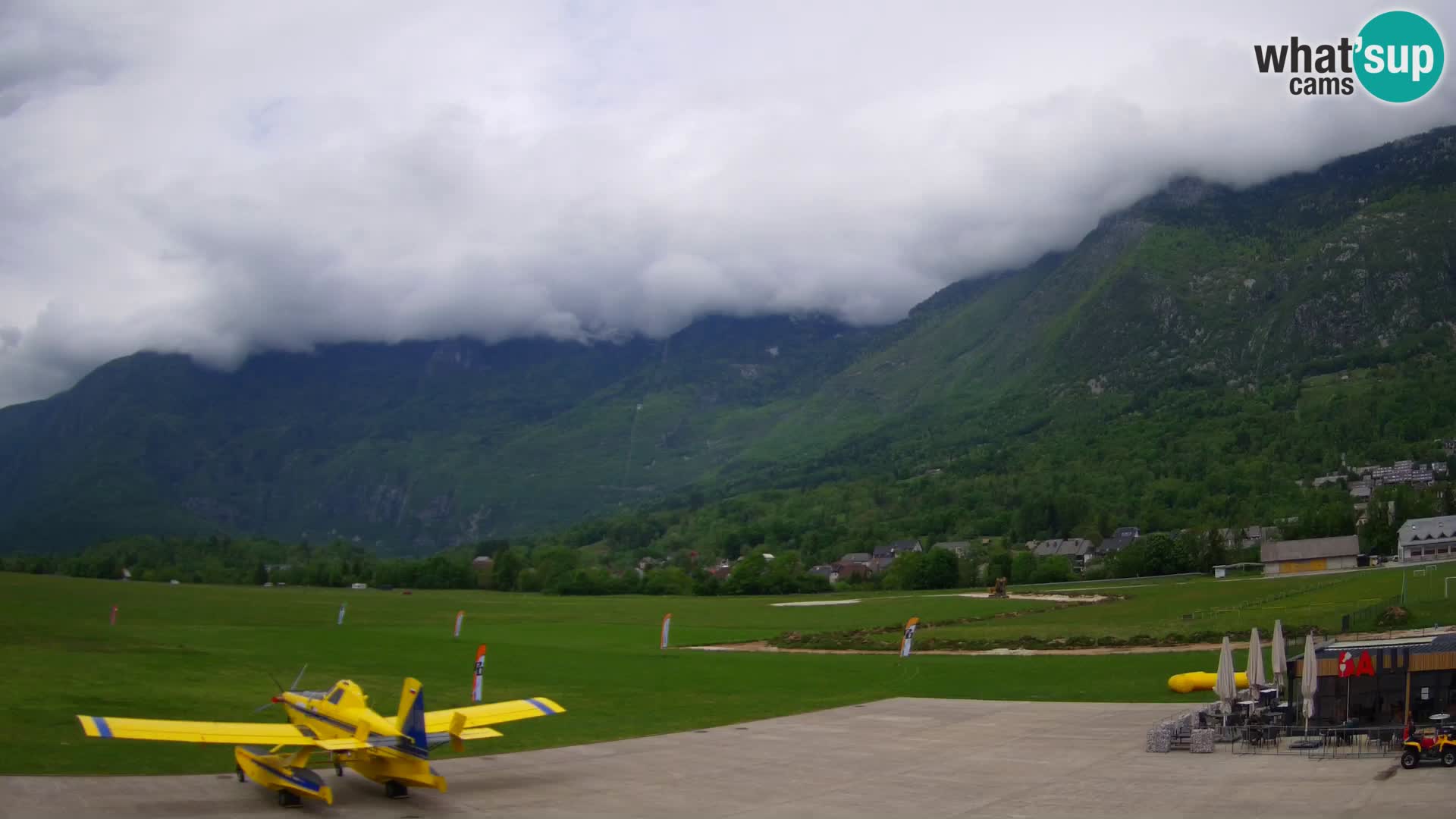 Cámara web en vivo Aeropuerto de Bovec – Vista a Kanin