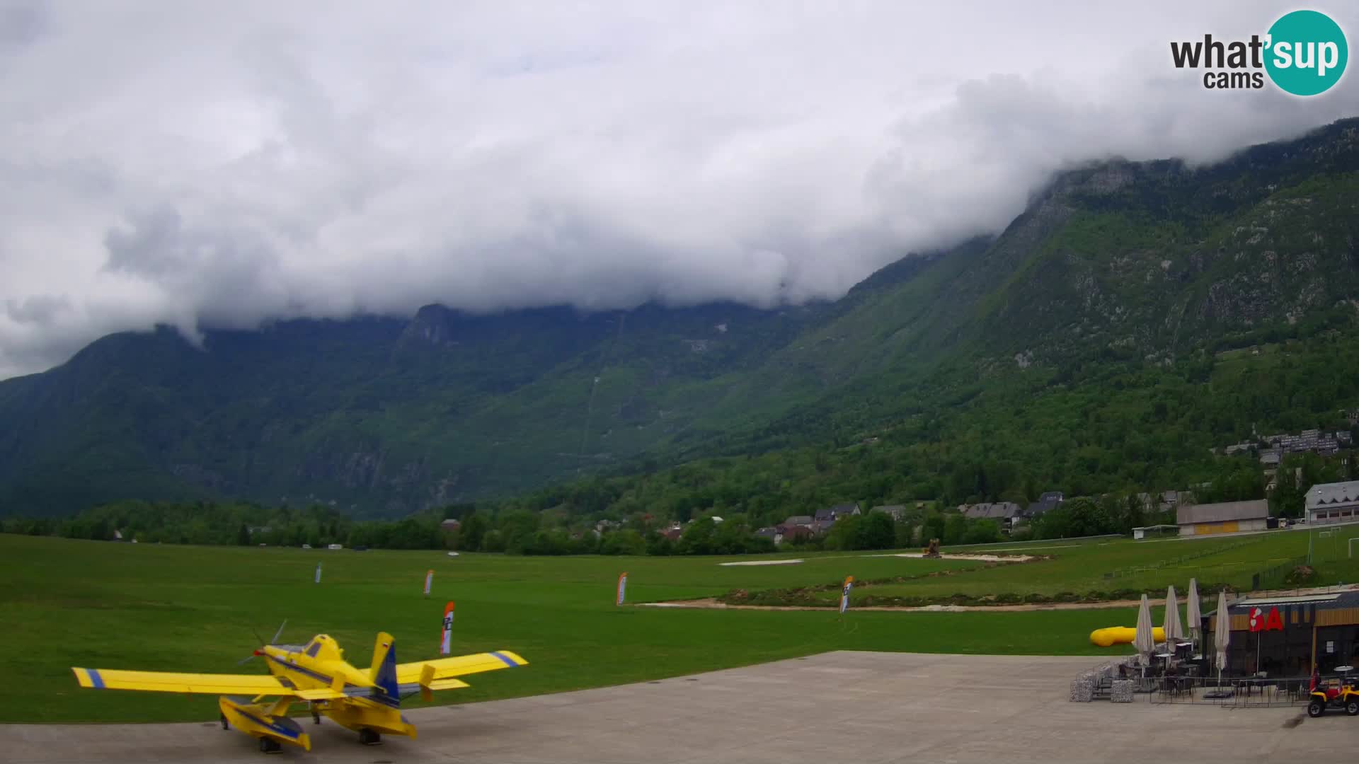 Cámara web en vivo Aeropuerto de Bovec – Vista a Kanin