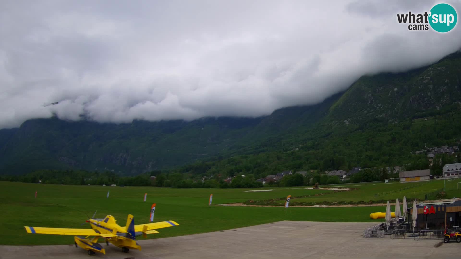 Webcam en direct Aéroport de Bovec – Vue sur Kanin