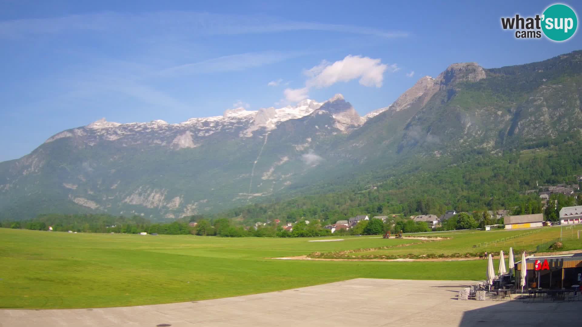 Cámara web en vivo Aeropuerto de Bovec – Vista a Kanin