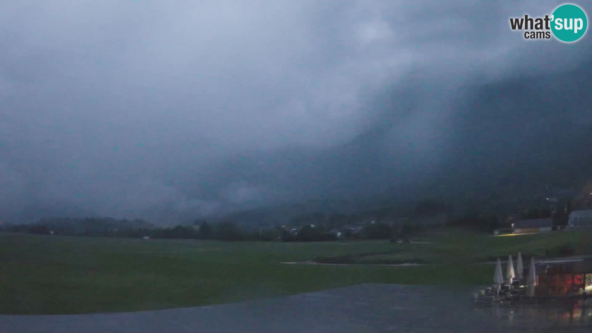 Cámara web en vivo Aeropuerto de Bovec – Vista a Kanin