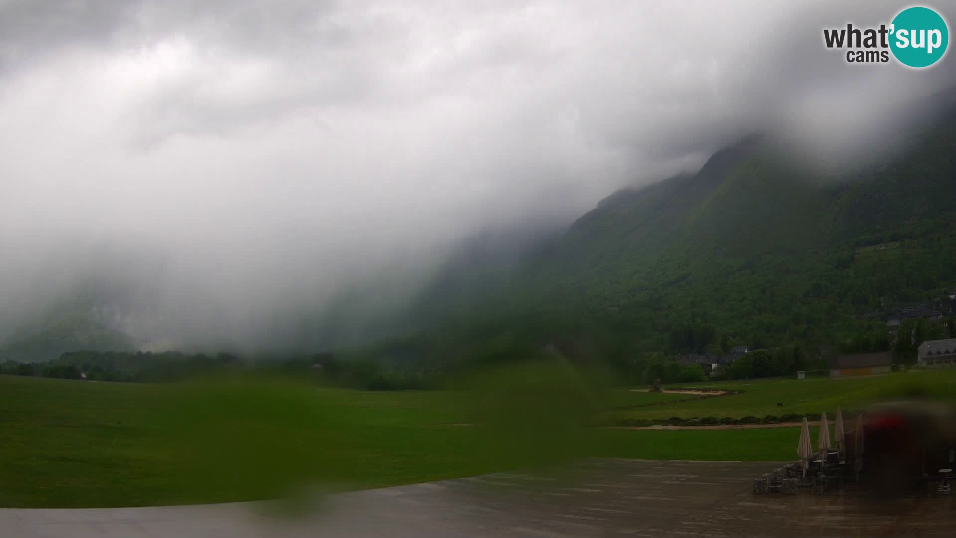Cámara web en vivo Aeropuerto de Bovec – Vista a Kanin
