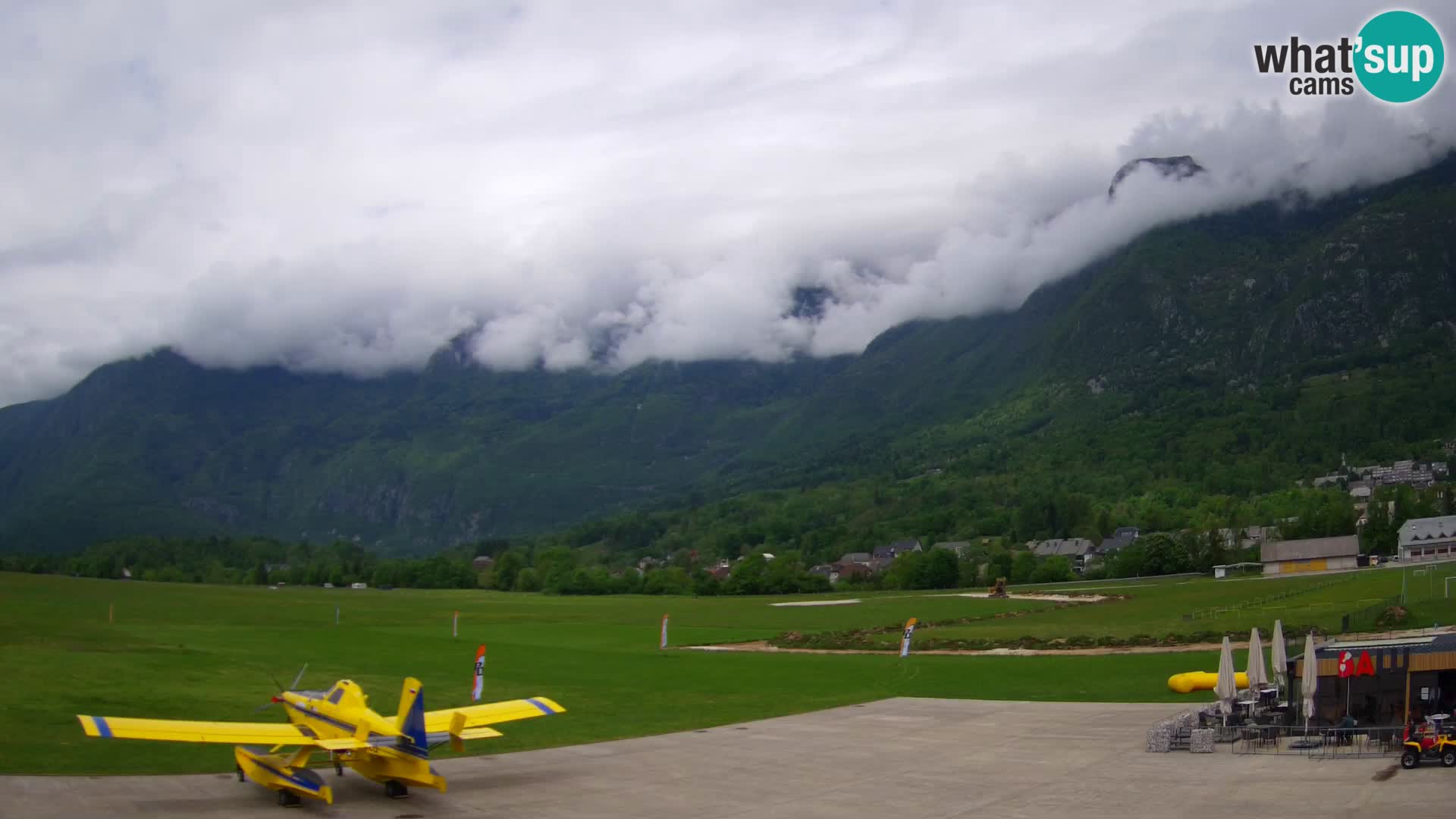 Live webcam Bovec airport – View to Kanin