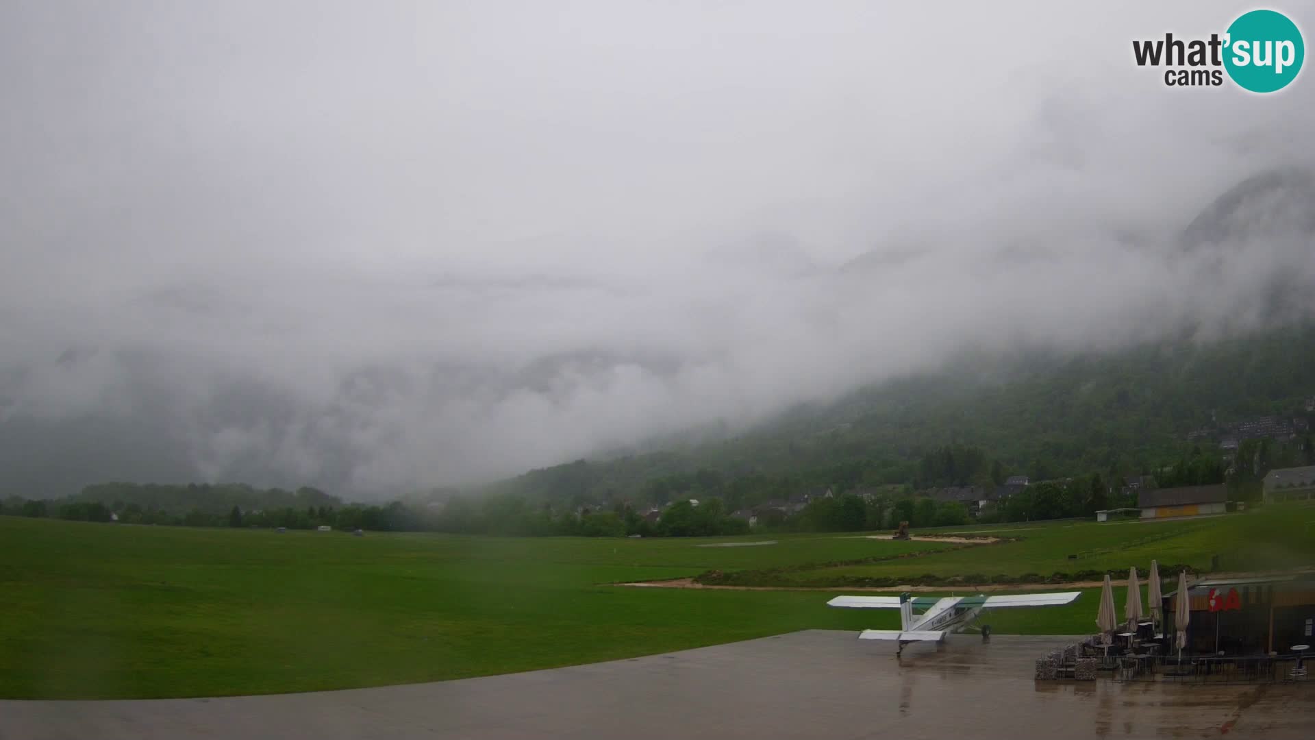 Webcam en direct Aéroport de Bovec – Vue sur Kanin