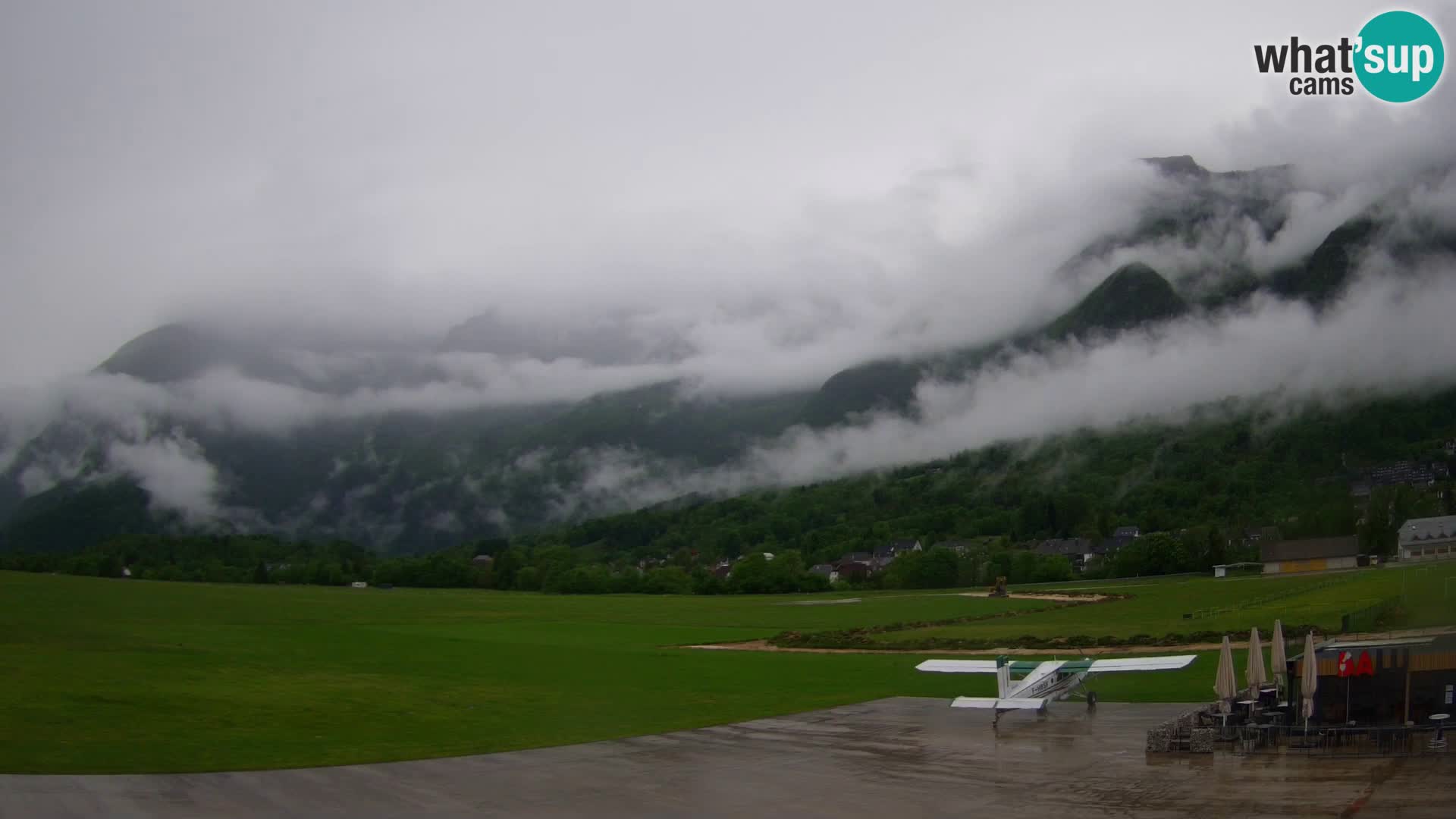 Live webcam Bovec airport – View to Kanin