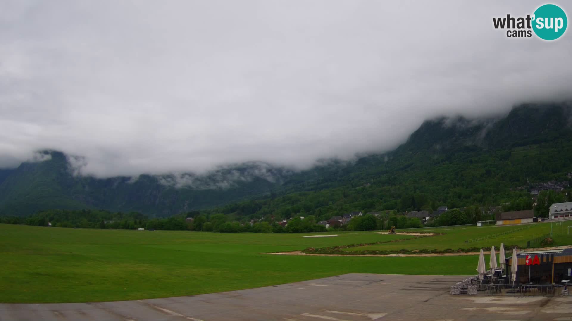 Webcam en direct Aéroport de Bovec – Vue sur Kanin