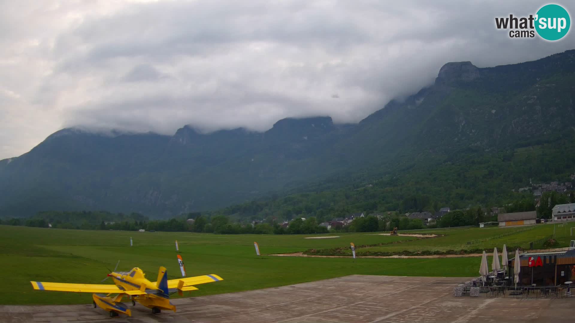 Live webcam Bovec airport – View to Kanin