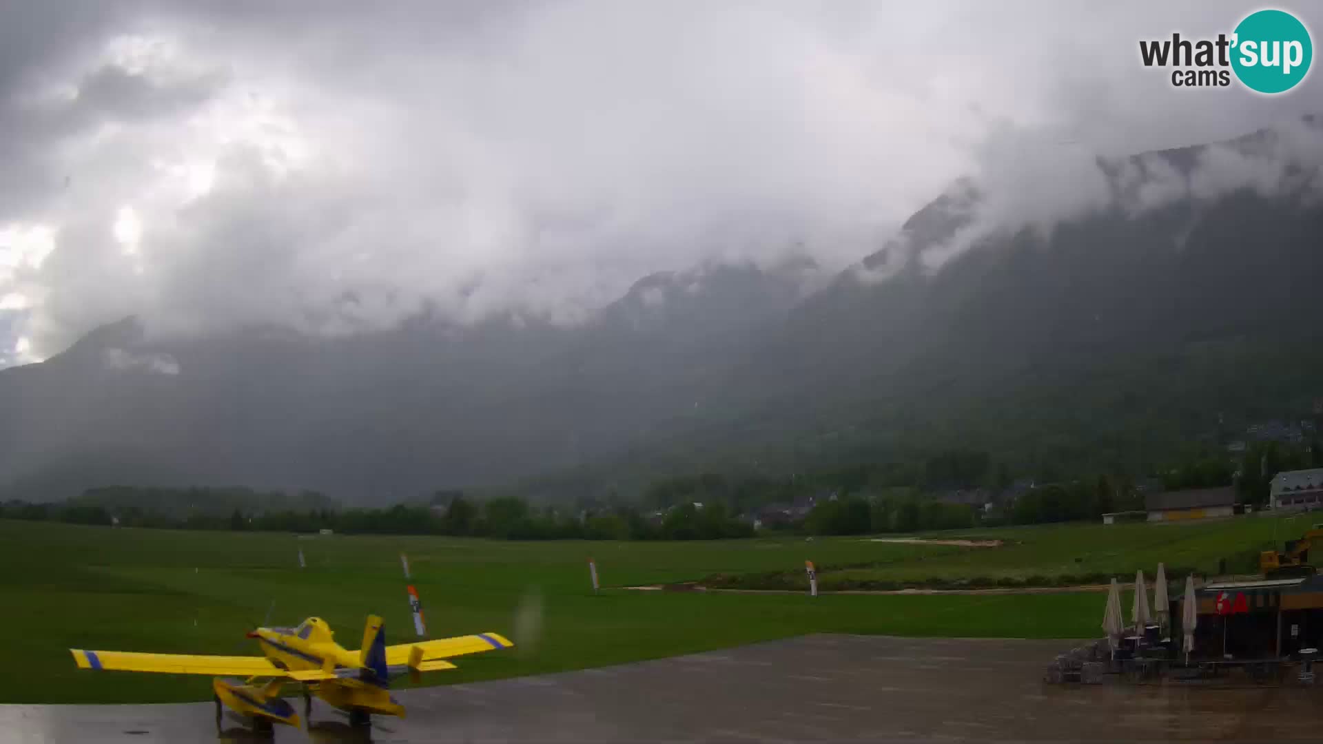 Cámara web en vivo Aeropuerto de Bovec – Vista a Kanin