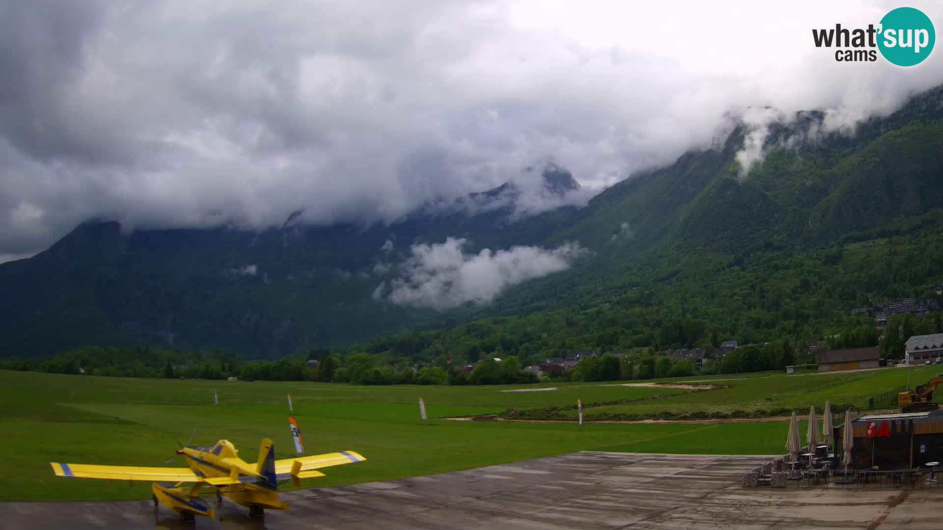 Webcam en direct Aéroport de Bovec – Vue sur Kanin