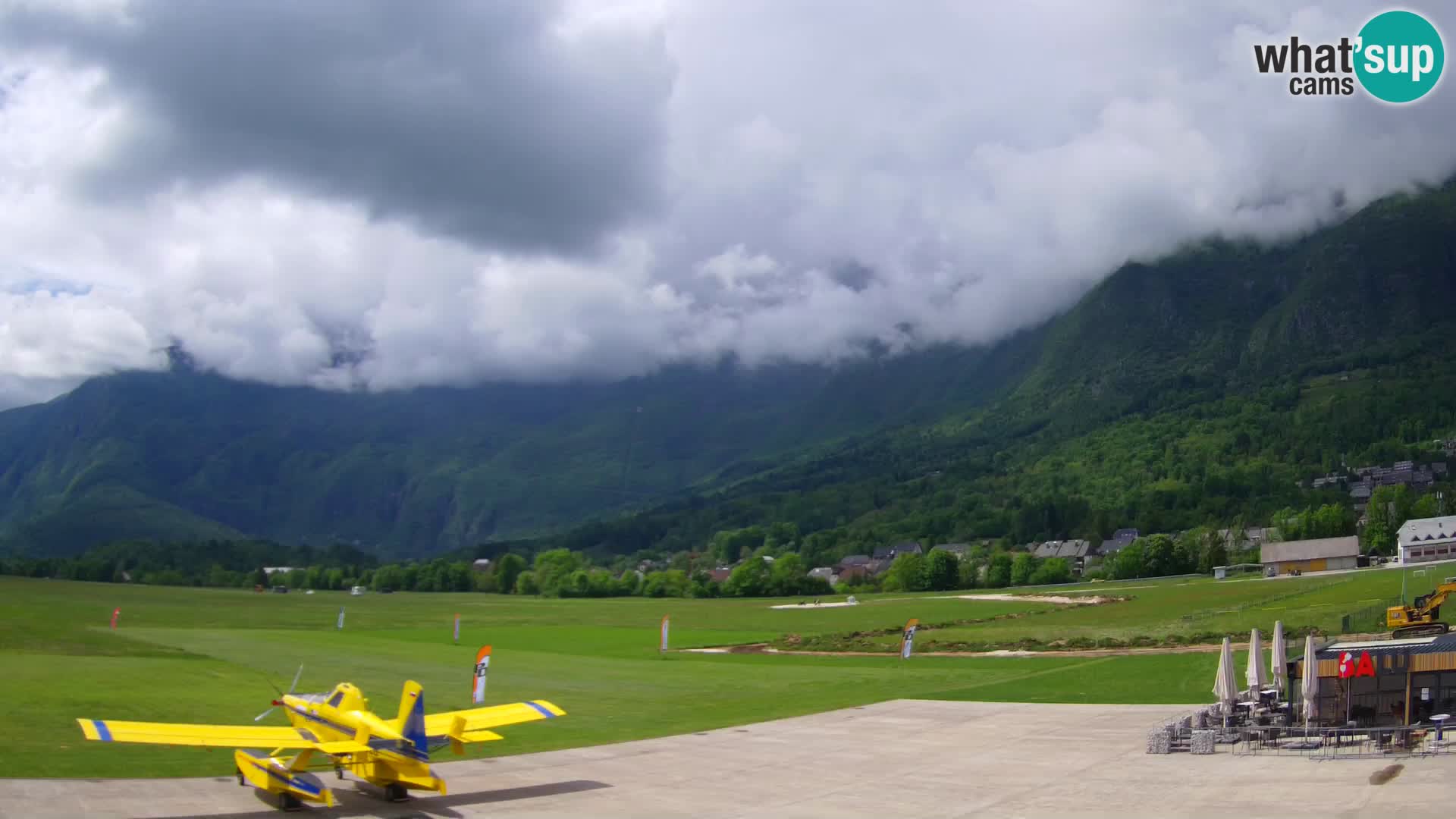 Cámara web en vivo Aeropuerto de Bovec – Vista a Kanin