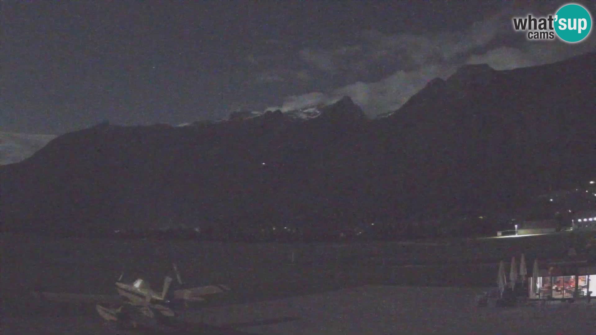 Spletna kamera letališče Bovec – pogled proti Kaninu
