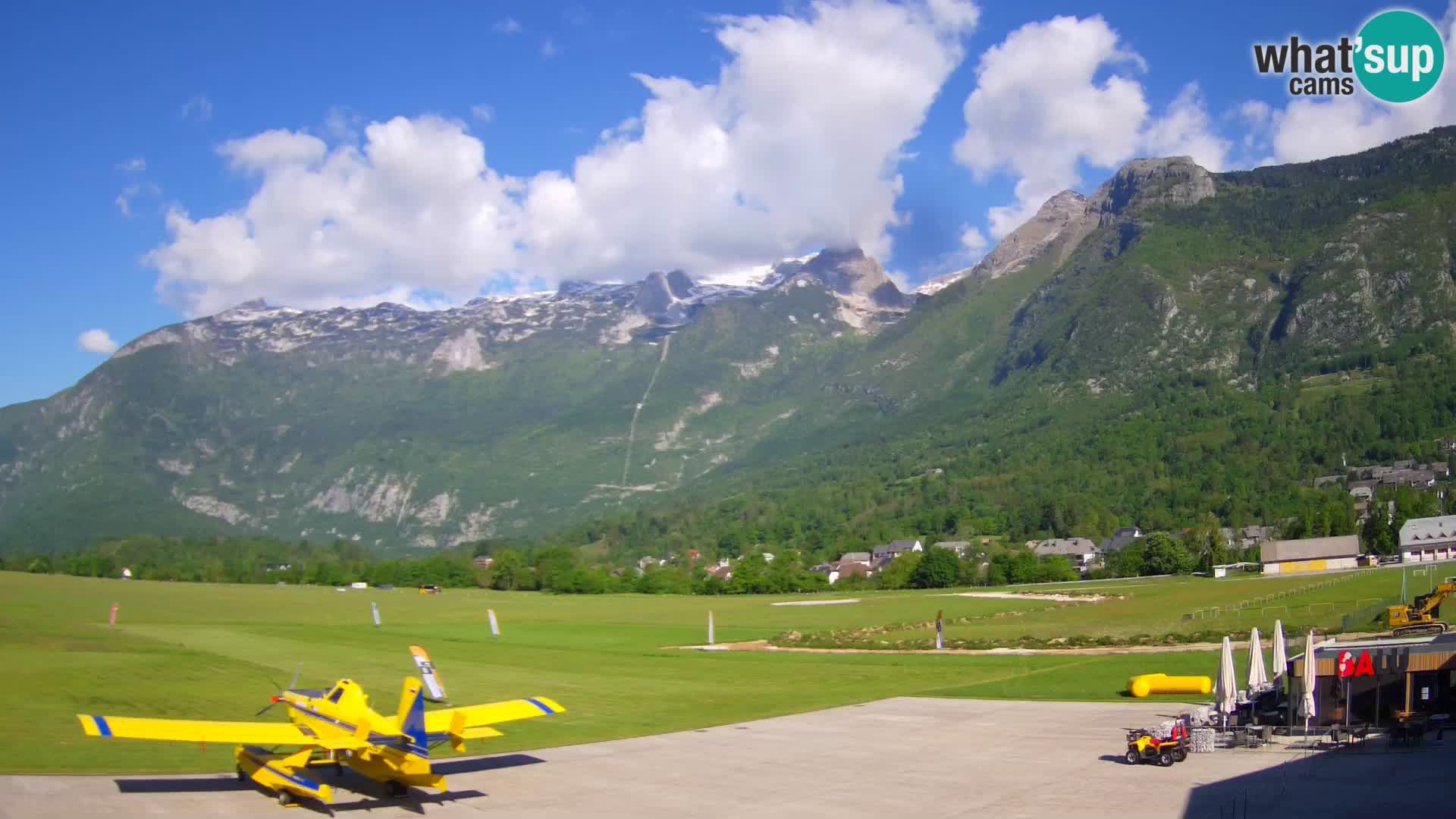 Live webcam Bovec airport – View to Kanin