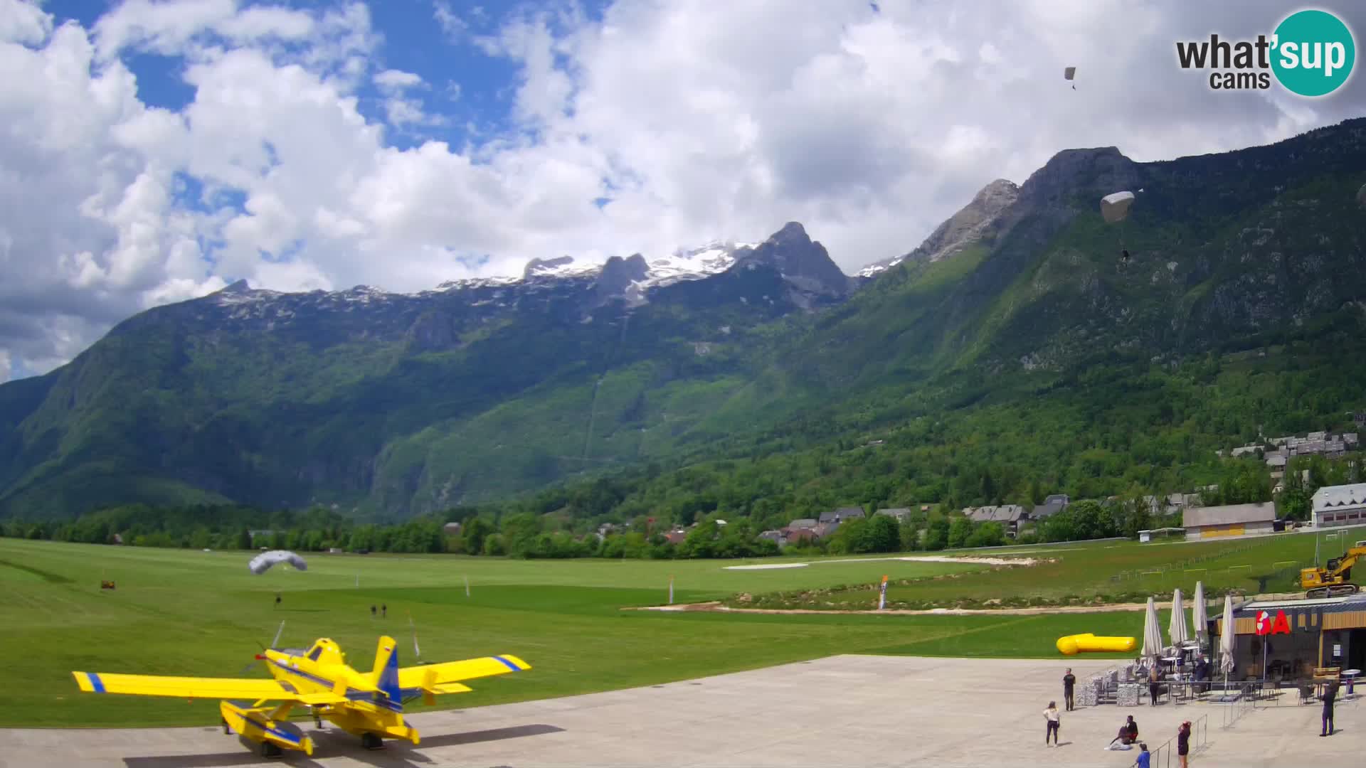 Live webcam Bovec airport – View to Kanin
