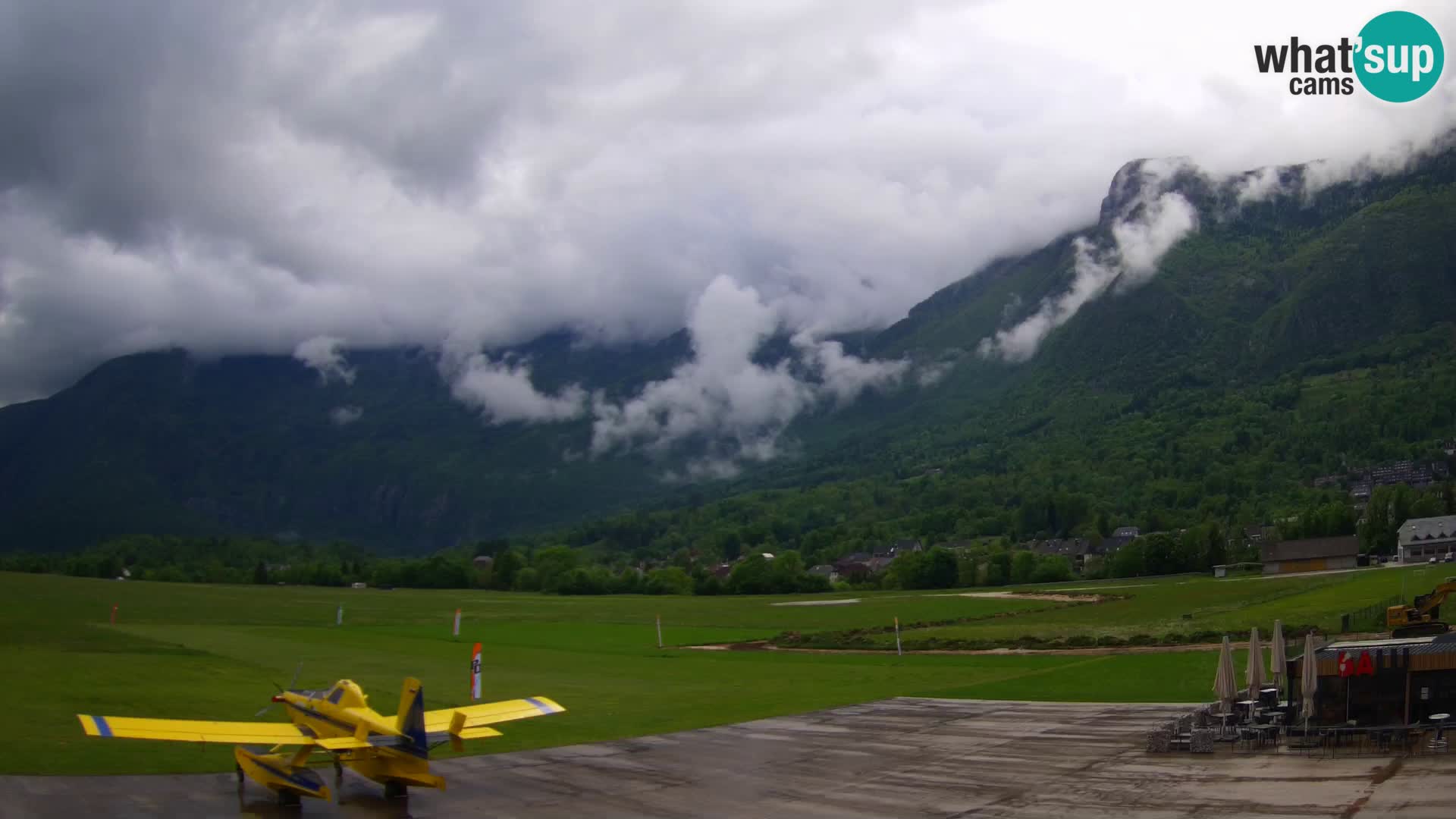 Live webcam Bovec airport – View to Kanin