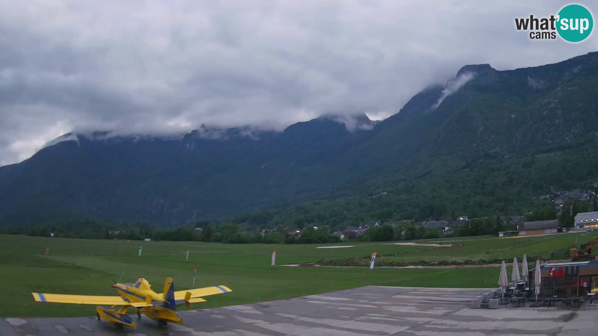 Cámara web en vivo Aeropuerto de Bovec – Vista a Kanin