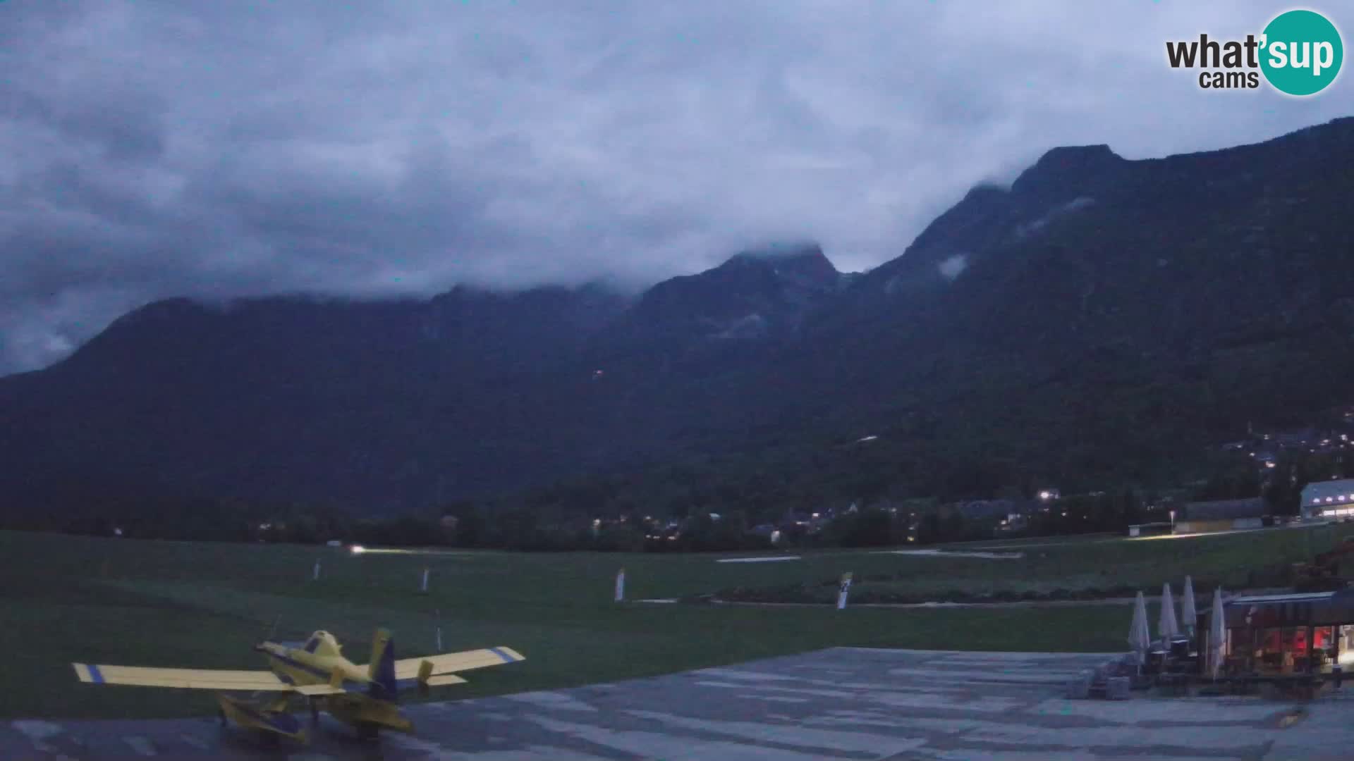 Webcam en direct Aéroport de Bovec – Vue sur Kanin