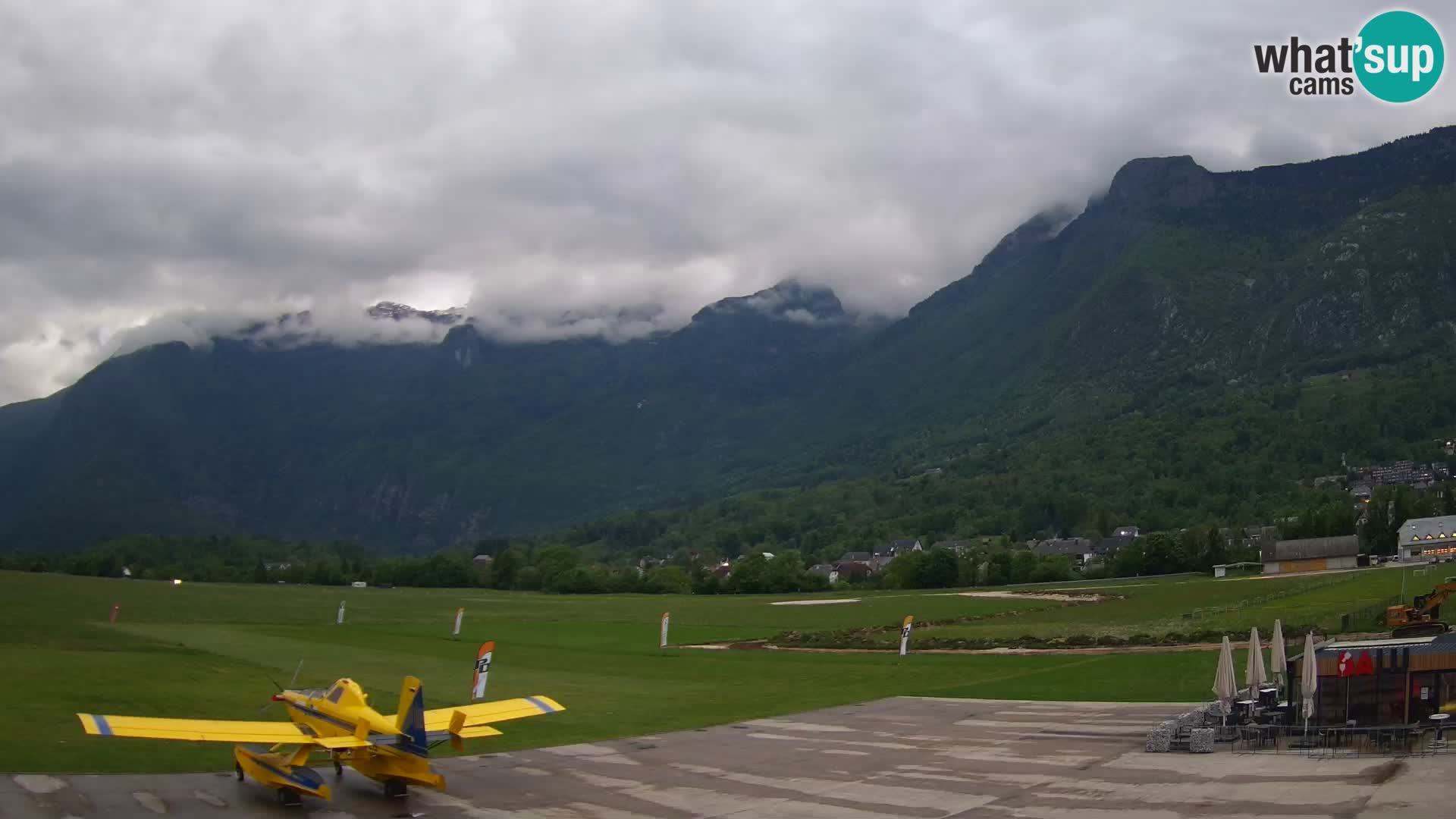 Webcam en direct Aéroport de Bovec – Vue sur Kanin