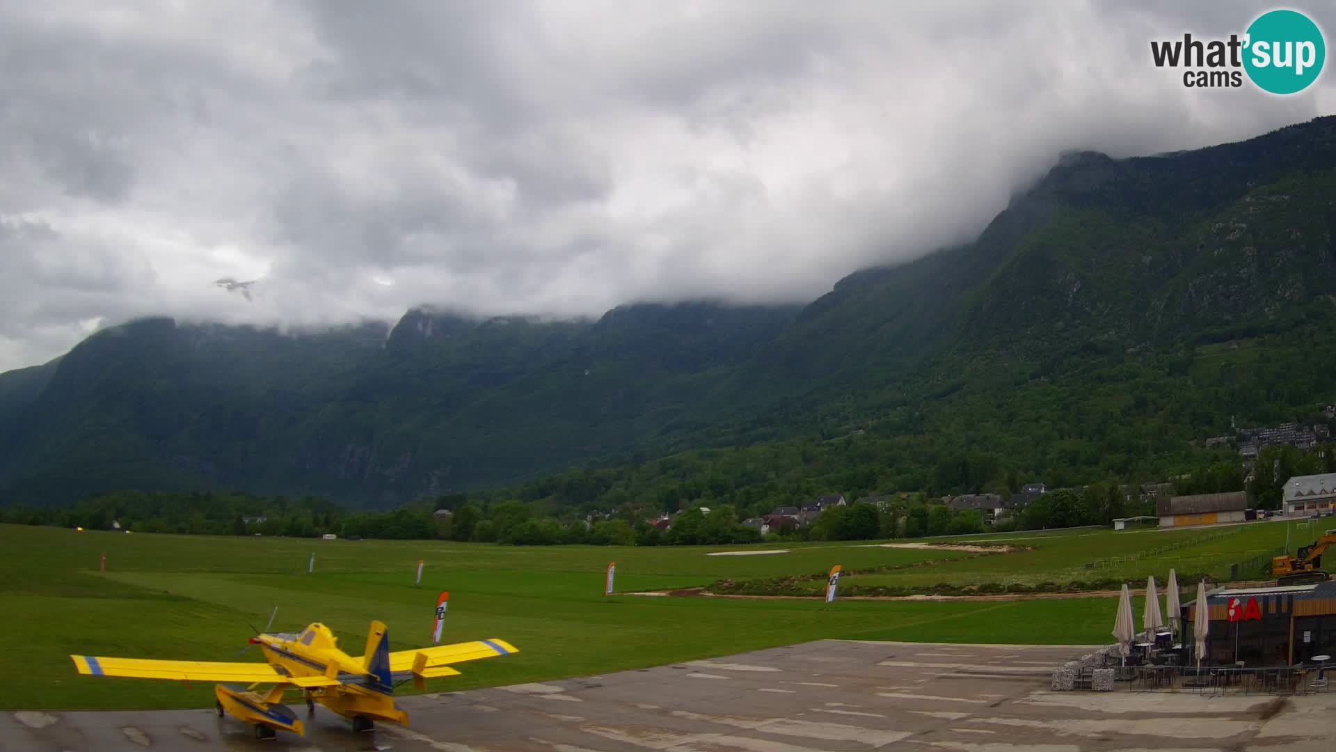 Cámara web en vivo Aeropuerto de Bovec – Vista a Kanin