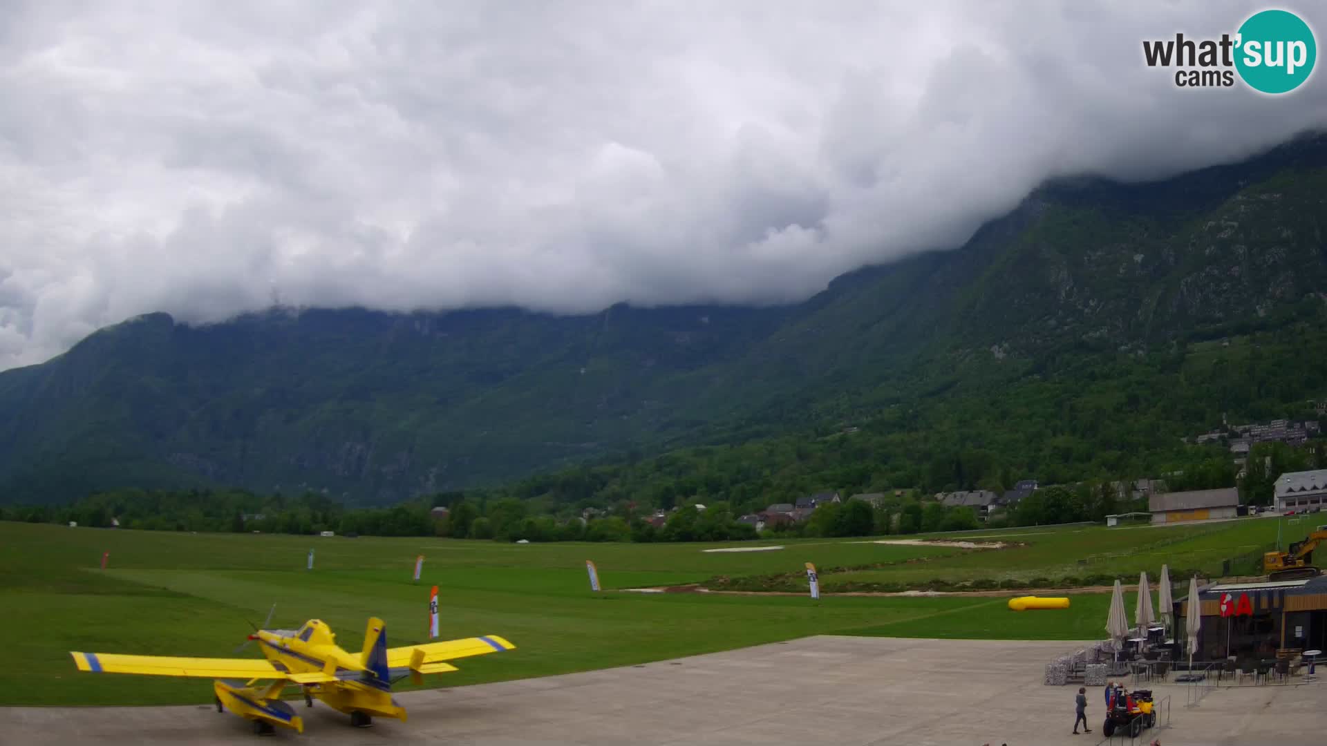 Live webcam Bovec airport – View to Kanin
