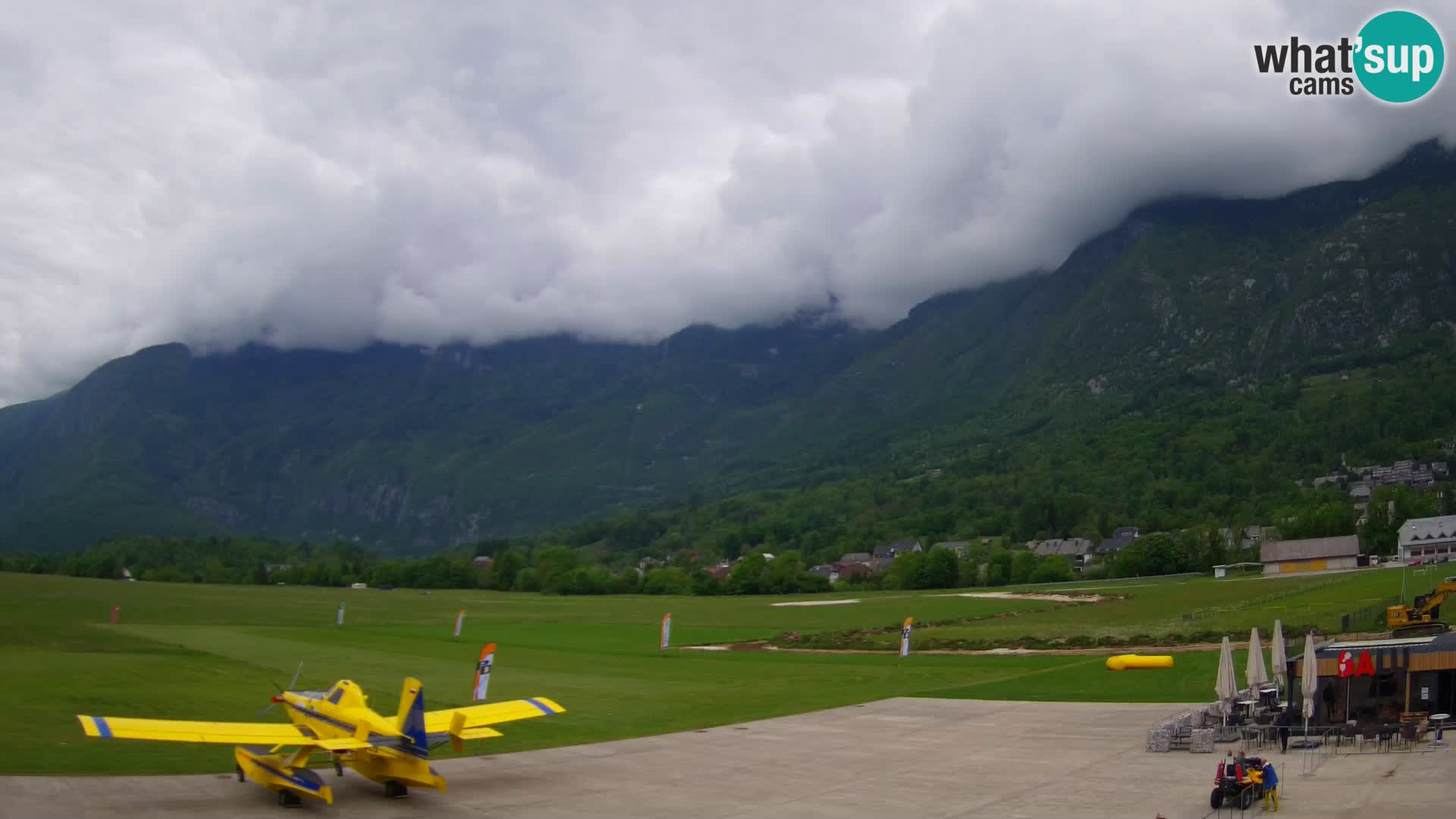 Live webcam Bovec airport – View to Kanin