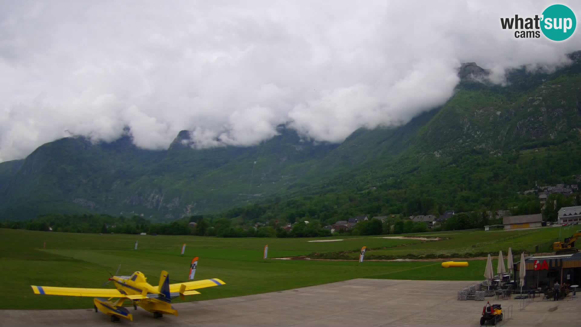 Live webcam Bovec airport – View to Kanin