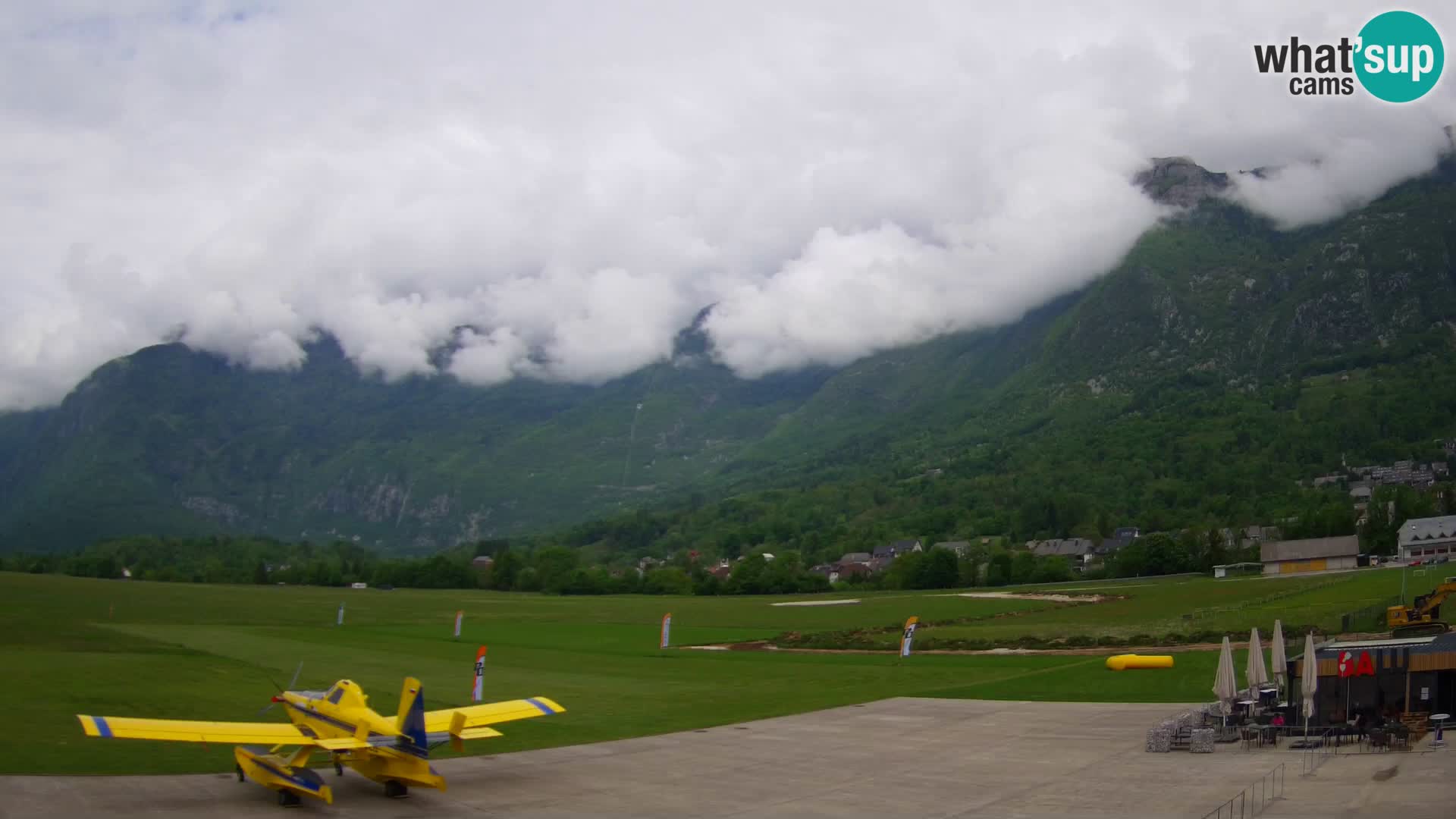 Live webcam Bovec airport – View to Kanin